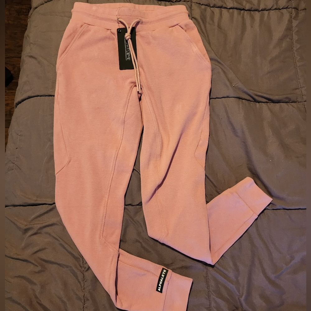 Alphalete Joggers